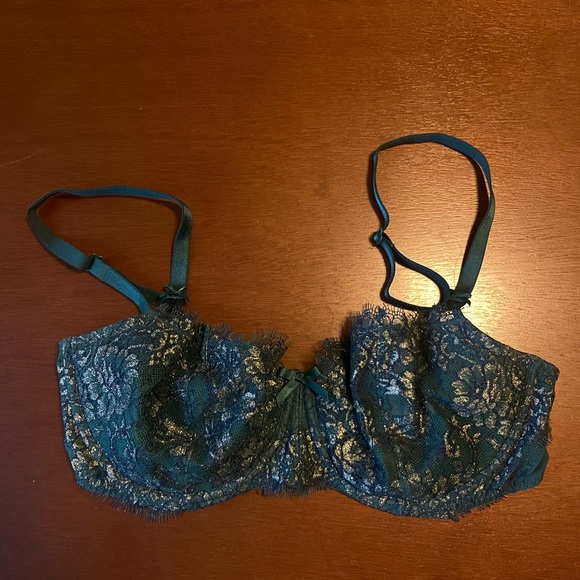 Victoria’s Secret Dream Angels Christmas Green Metallic Gold Balconette Lace Bra - Picture 3 of 9